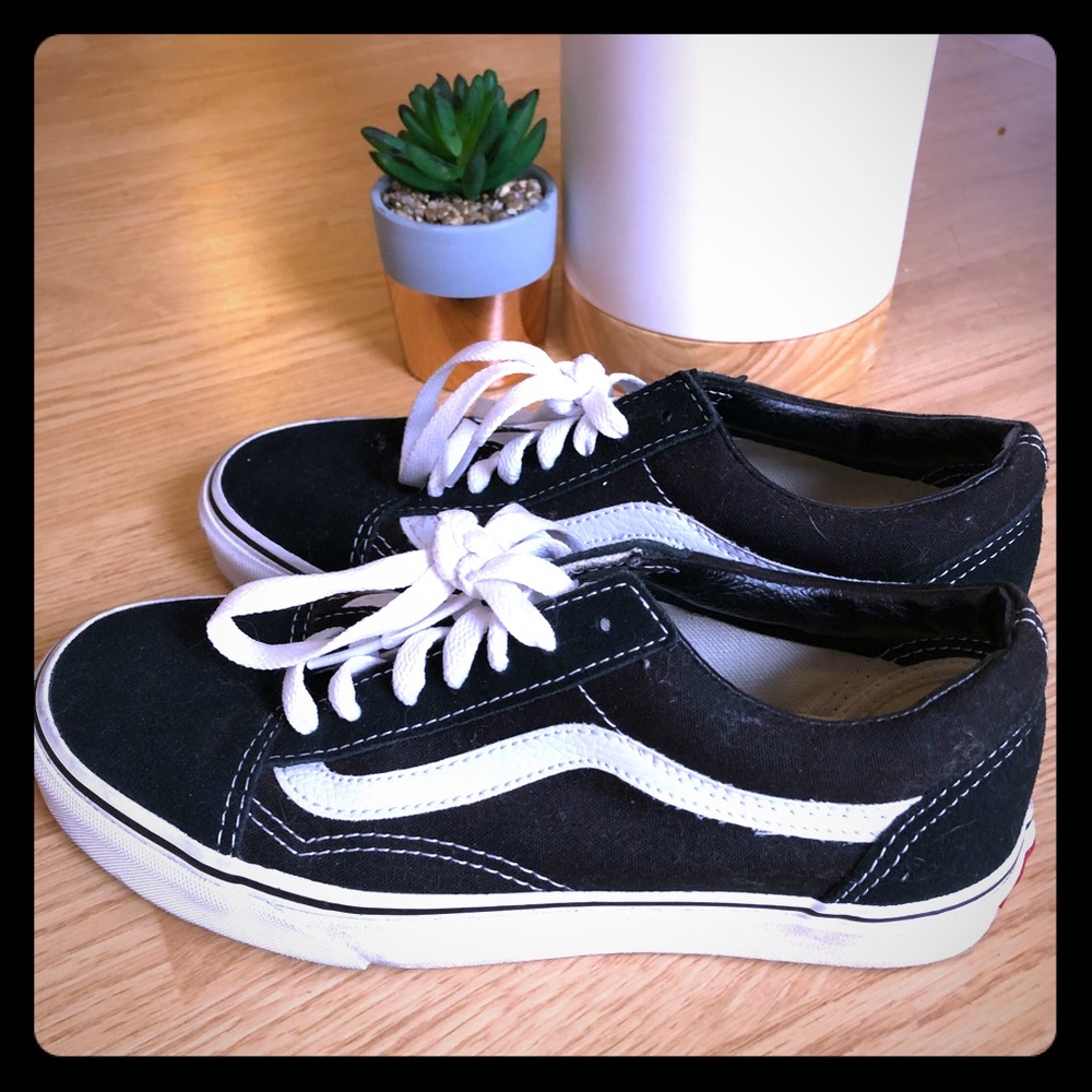 Women’s old school skate VANS 👟✨🖤🖤